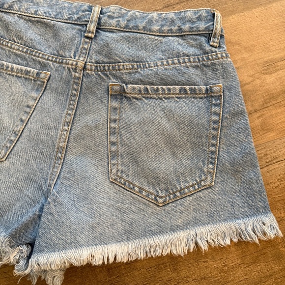 PacSun Women’s 26 High Rise Festival Light Blue Frayed Hem Jean Shorts Classic - Picture 6 of 10
